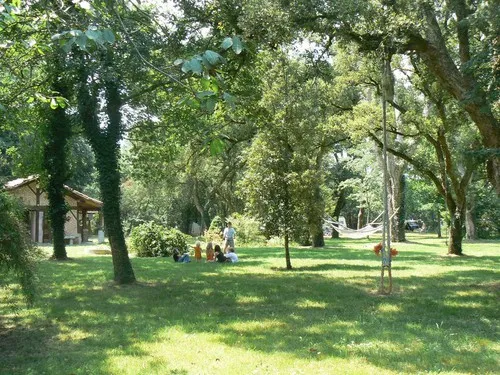 Aire Naturelle de Camping du Toy 4