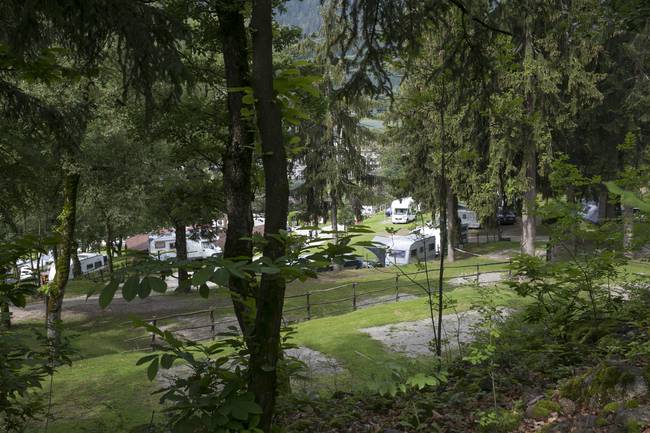 Campingplatz im oberen Bereich auf Wunsch etwas Schatten