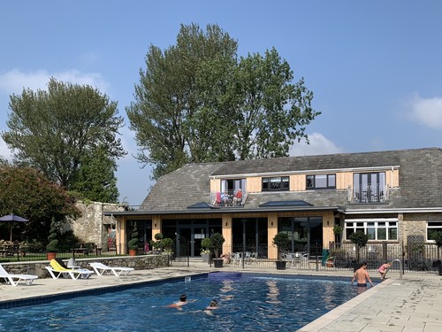 Appuldurcombe Gardens Holiday Park image 1