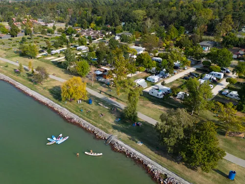 Aranypart Camping & Apartments 4