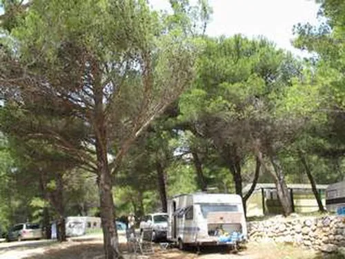 Autocamp Boban 5