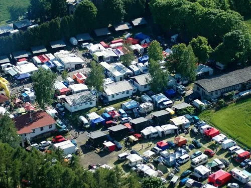 Autokemp U Věže 2