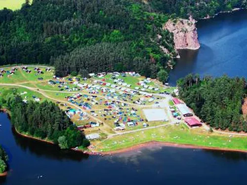 Autokemp Wilsonka na Dalešické přehradě 4