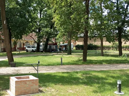 Bihar Termalliget Kemping 3