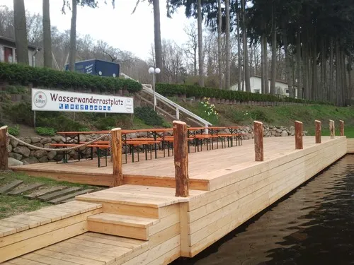 Cafe & Pension "Am Brunnen" 3