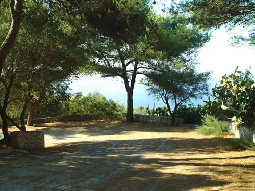 Campeggio La Scogliera 3