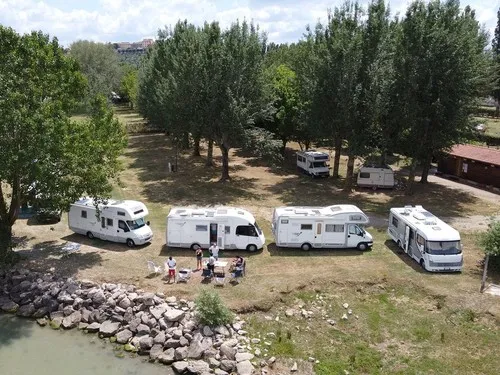 Camping Listro 6
