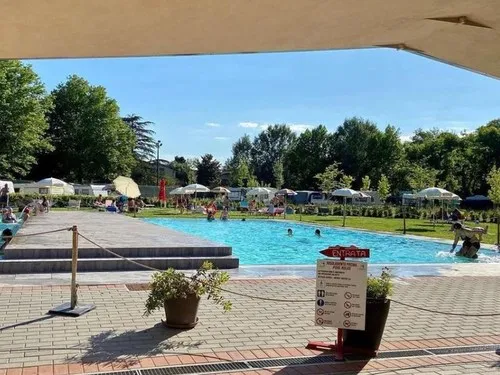 Camping Listro 8