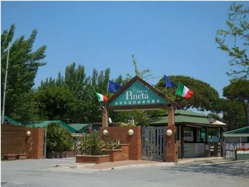Campeggio Pineta 7