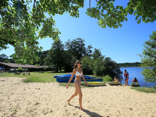 L'Etang Blanc image 2