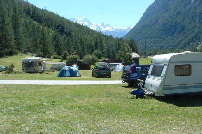 Blick auf Klein matterhorn und Breithorn
www.camping-randa.ch