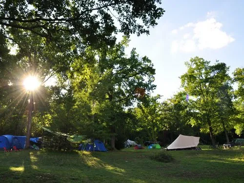 Camping Au Bois Joli 3