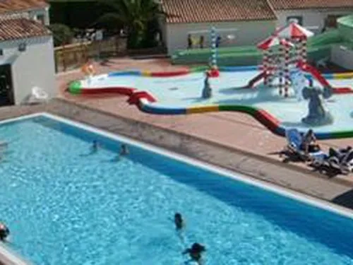 Camping Au Val de Loire en Ré 2