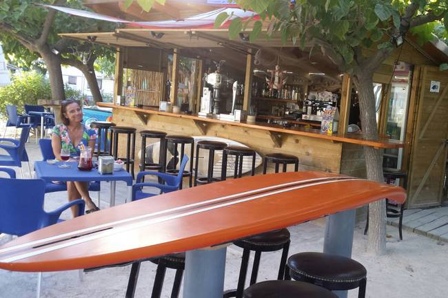 schöne Bar auf dem Campingplatz.....schade, dass das Essen miserabel war.