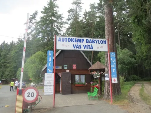 Camping Babylon 6