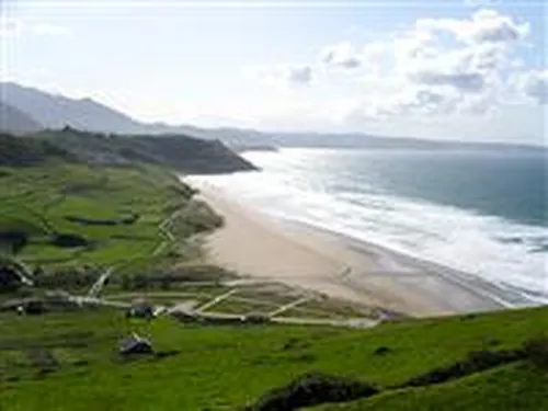 Camping & Bungalow Playa De Vega 3