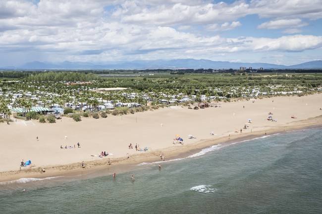 Las Dunas beach