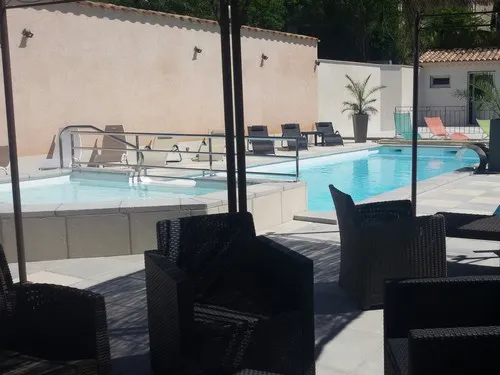 Camping Caravaning Rose de Provence 5