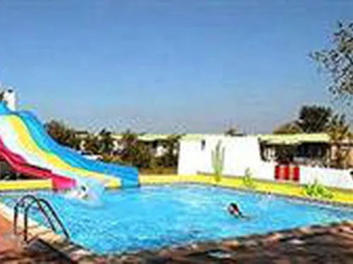 Camping Club Des Roquilles 6