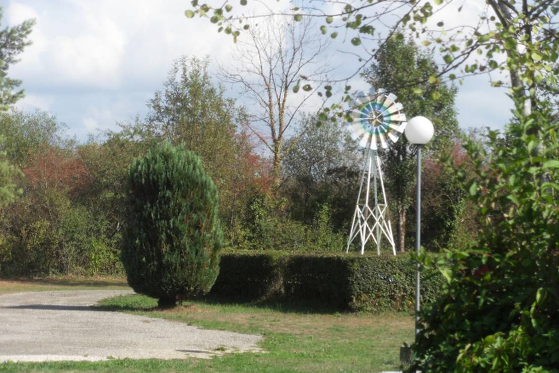 Camping Club Du Soleil de Dole 4