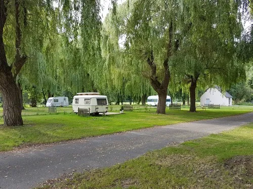 Camping de Cormery CARAVANE PALACE 5
