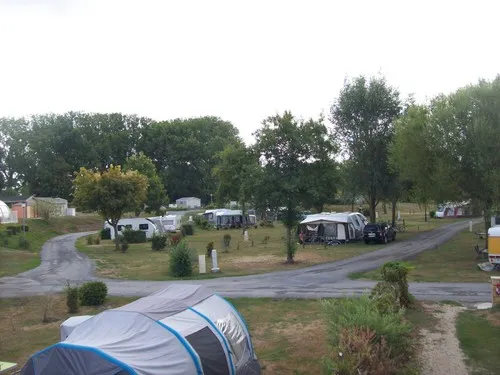 Camping de Guignicourt - du bord de l'aisne 8
