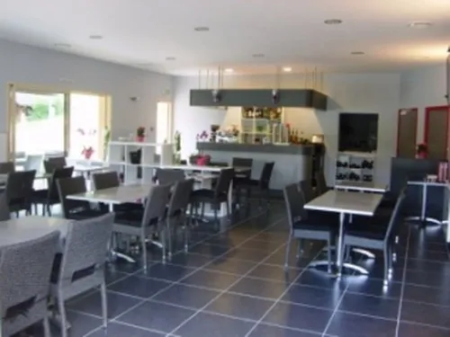 Camping de la Météorite 6