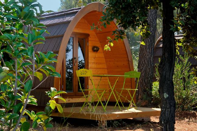 Nos cabanes en bois ... et "Le Coin des Copains"
Nature and glamping, our wooden cabans in Le Coin des Copains ( Buddies' Corner)