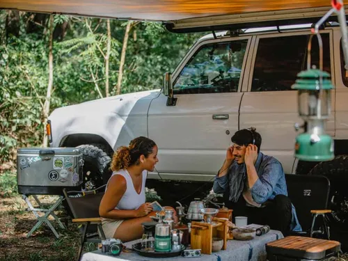 Flower Camping de La Pinède 5