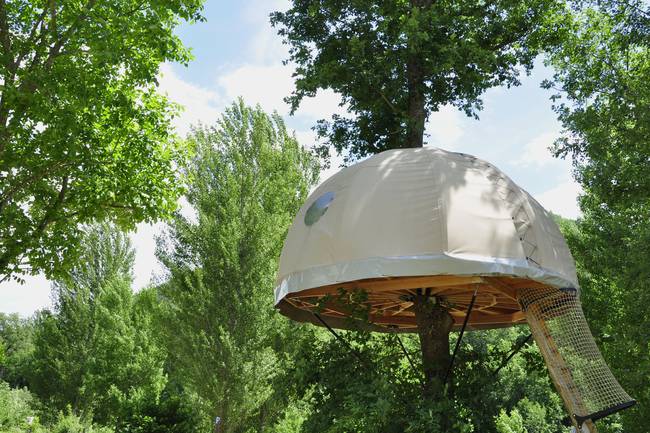 Cabane dans les arbres.
