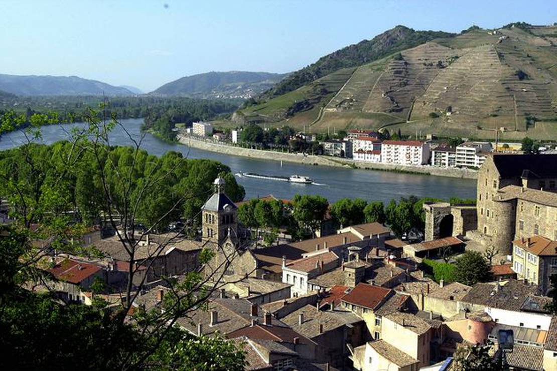 Camping De Tournon  HPA 8