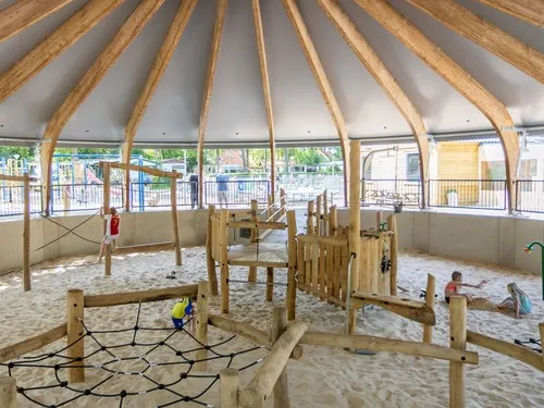 Camping De Vossenburcht 5