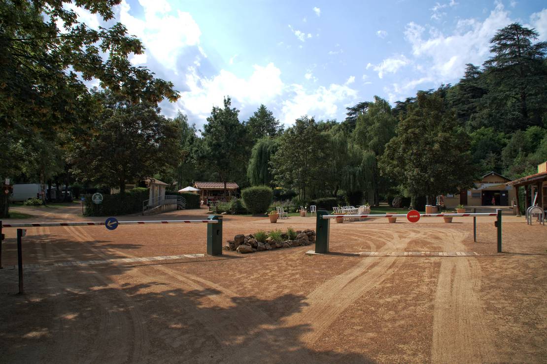 Camping des Grottes 4