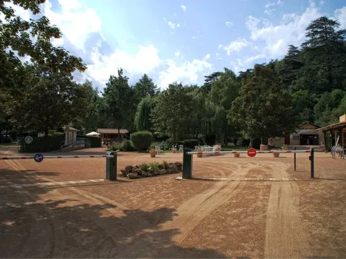 Camping des Grottes 3