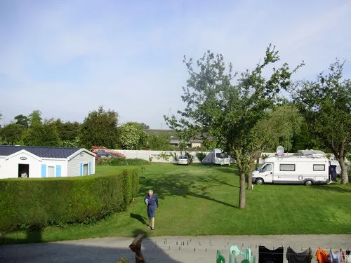 Camping Des Pommiers 4