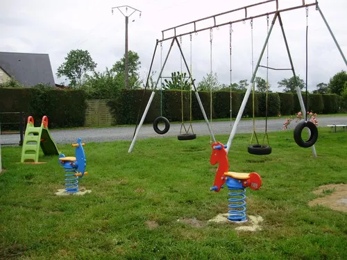 Camping Des Pommiers 6