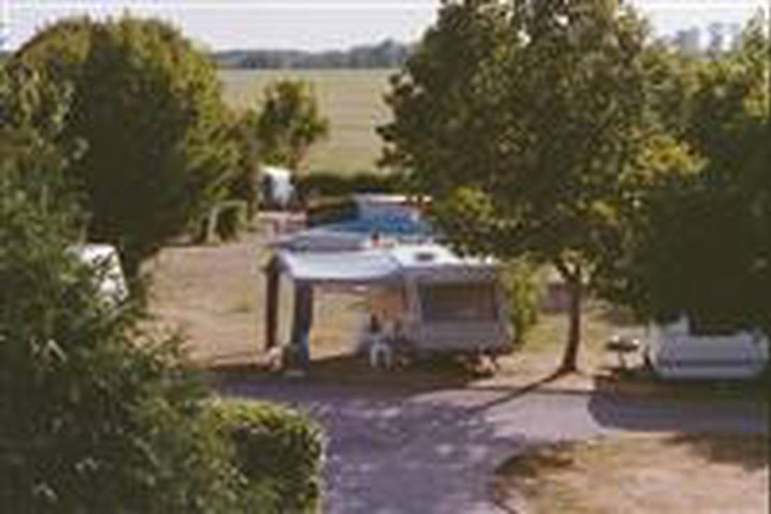 Camping Fontenoy Le Chateau 5