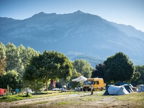 Camping Huttopia Lac de Serre-Ponçon 3