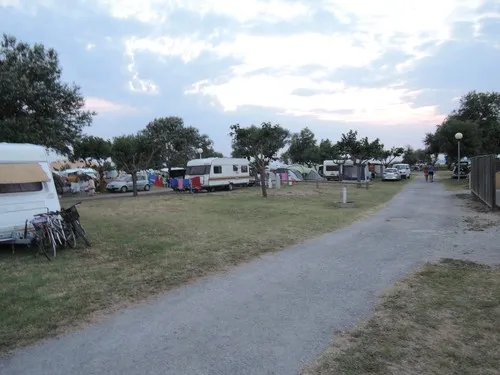 Camping Intercommunal Des Saladelles 7