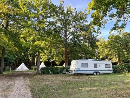 Camping La Rivière Dorée 5
