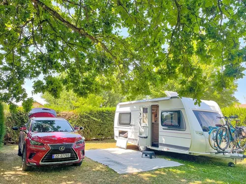 Camping de l'Abbatiale 5