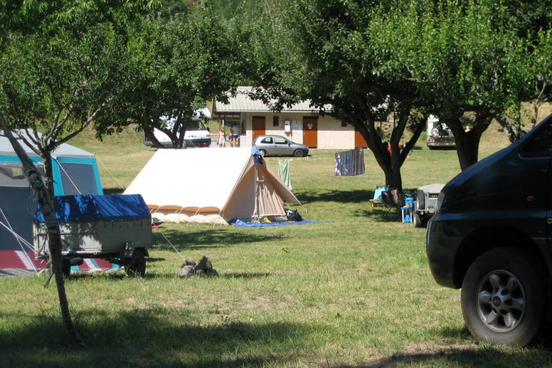 Camping Le Bois des Hoches 5