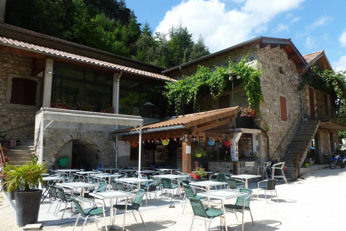 Camping Le Pont De Mercier 4