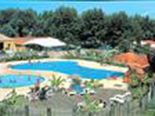 Camping Le Village Corsaire des 2 Plages 3