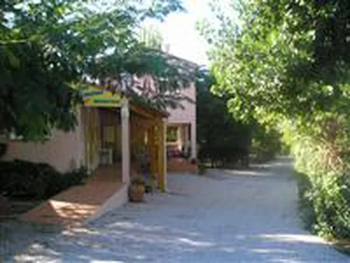 Camping Les Acacias 2