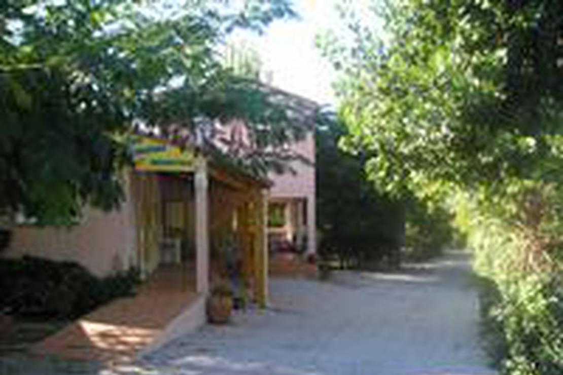 Camping Les Acacias 3