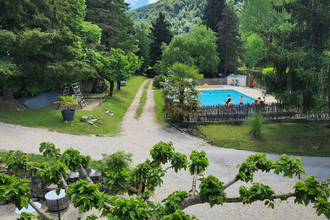 Camping Les Berges du Doux 4