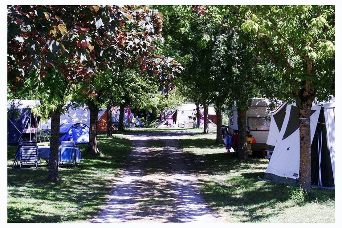 Camping Les Moulins de la Vergne 6