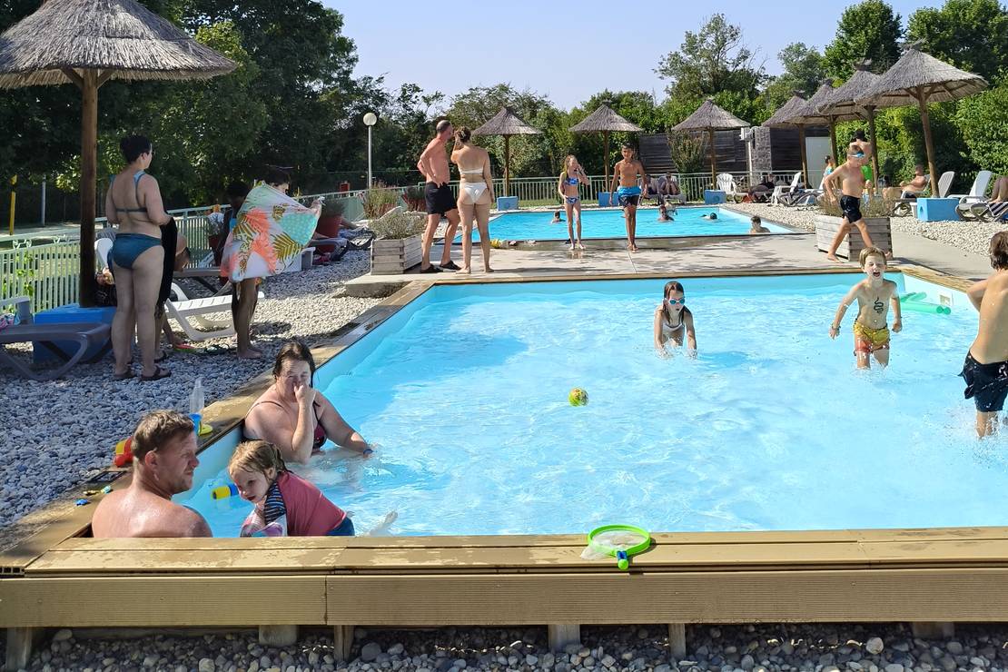 Camping les Plages de l'Ain 4