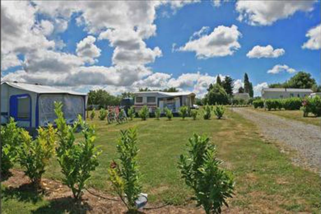 Camping Les Prairies de L'Etang 4